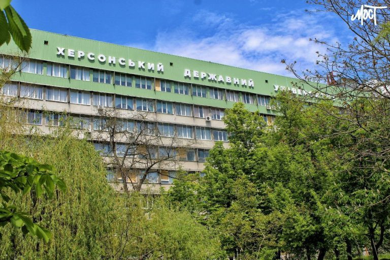 Херсонський виш придбав станцію для штучного інтелекту
