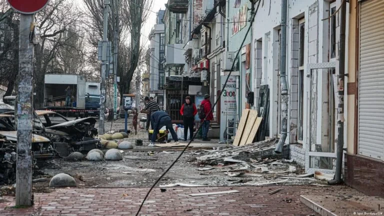 У Херсоні із понад сотні закладів освіти лише один не зазнав жодних ушкоджень внаслідок російських обстрілів