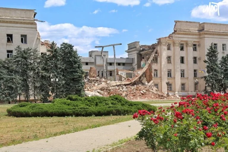 Зменшувати зарплатню керівникам Херсонської ОВА буде Кабмін