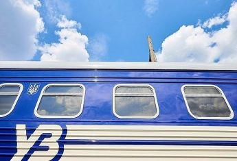 «Укрзалізниця» розширює жіночі купе на нові маршрути з 1 травня