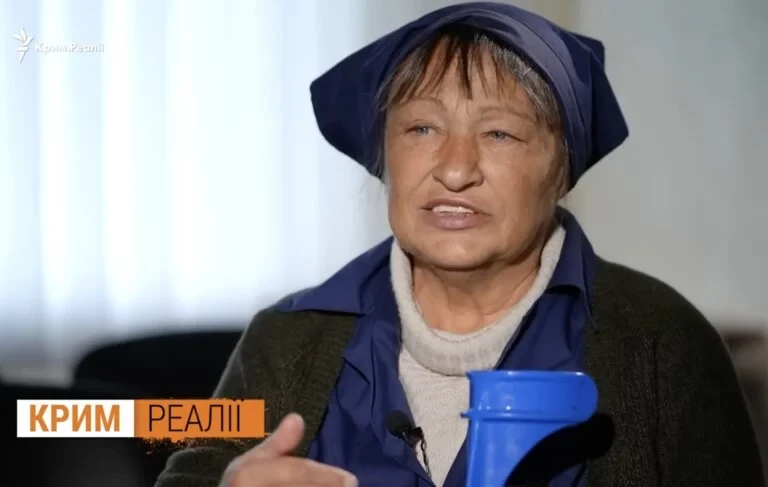 В’язала шкарпетки окупантам: засуджена колаборантка з Херсона розповіла, чому допомагала росіянам