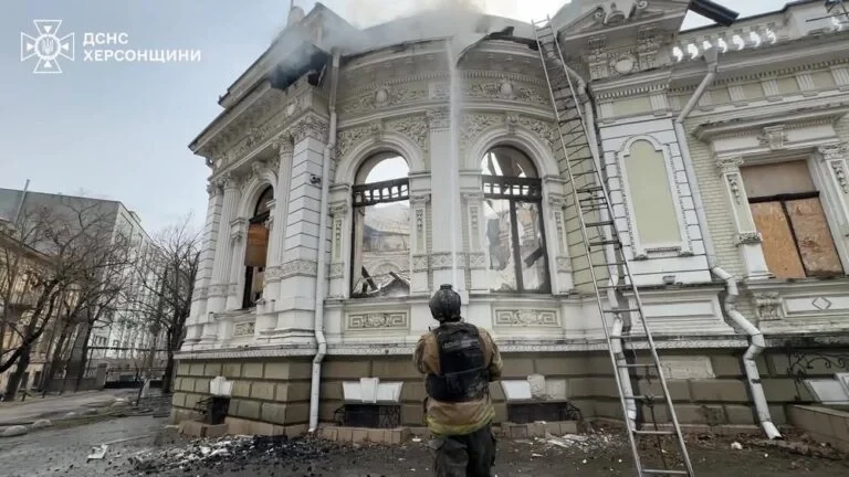Окупанти знищили пам’ятку архітектури у Херсоні (фото)