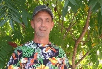 У Херсоні двірник збив дрон мітлою: ще одна неймовірна історія про спротив українців