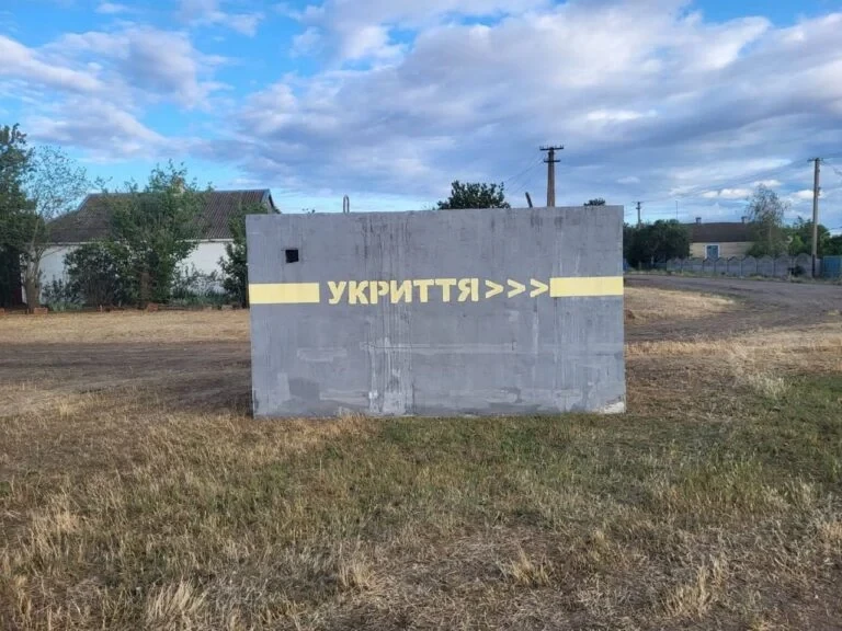 Підряд на укриття для Херсона за 13 млн грн отримала компанія, пов’язана з посадовцем Одеської облради