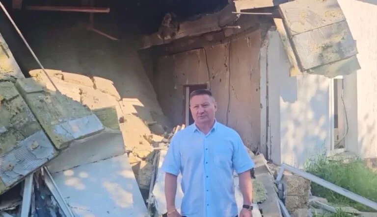 ЗСУ завдали удару по будівлі окупаційної адміністрації в Лазурному