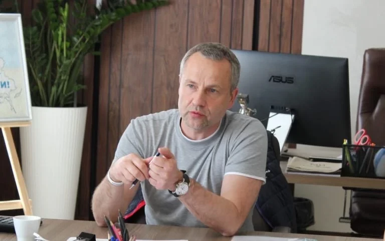 Син Колихаєва заявив, що його батько втрачає віру у звільнення з полону