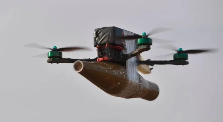 Дрони літають роями, люди бояться топити пічки. Син загиблого фермера з Херсонщини звернувся до Прокудіна