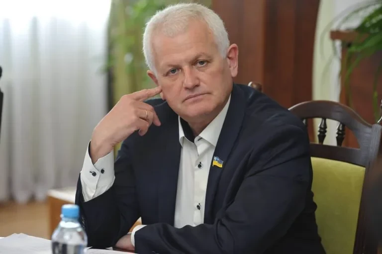 Ректор ХДУ придбав нерухомість у Польщі