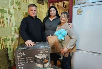 Мультиварка в подарунок за загиблого сина: «благодійність» окупаційної влади на ТОТ Херсонщини