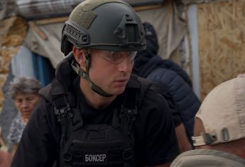 В Антонівці окупанти атакували евакуаційний автомобіль відомого херсонського волонтера: деталі