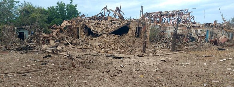 Наслідки чергової масованої атаки ворога на Херсонщину 04 Наслідки чергової масованої атаки ворога на Херсонщину 04