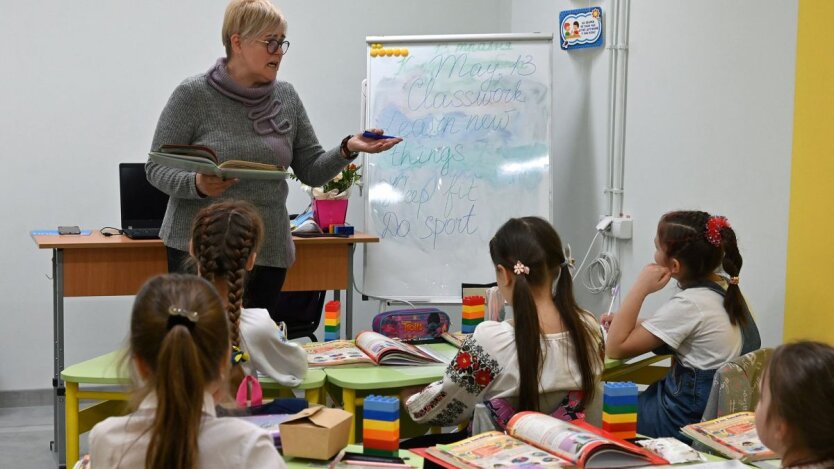Доплати вчителям / Фото: Getty Images