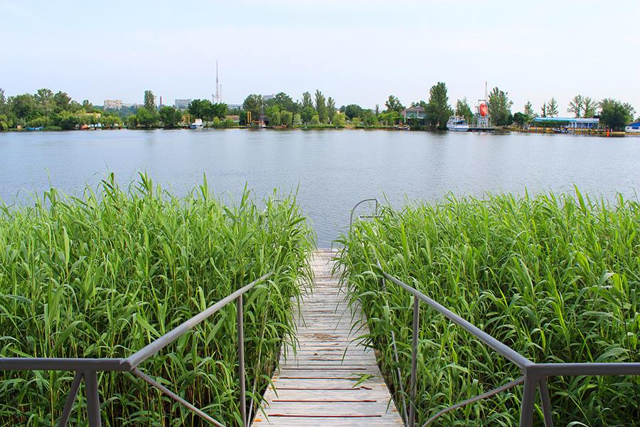 110 років третьому затону: окупанти знищили місце відпочинку та спорту херсонців (фото, відео)