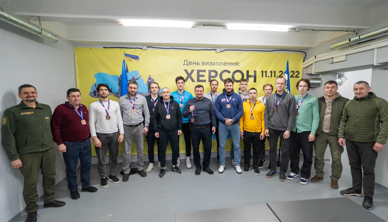 Хокейна команда разом із начальником Херсонської ОВА