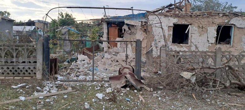 Наслідки чергової масованої атаки ворога на Херсонщину 06 Наслідки чергової масованої атаки ворога на Херсонщину 06