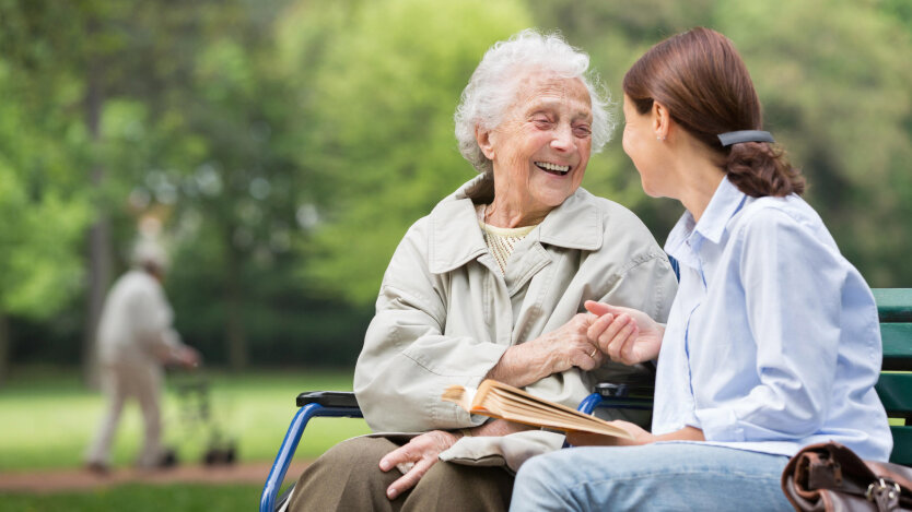 Догляд за особою з інвалідністю