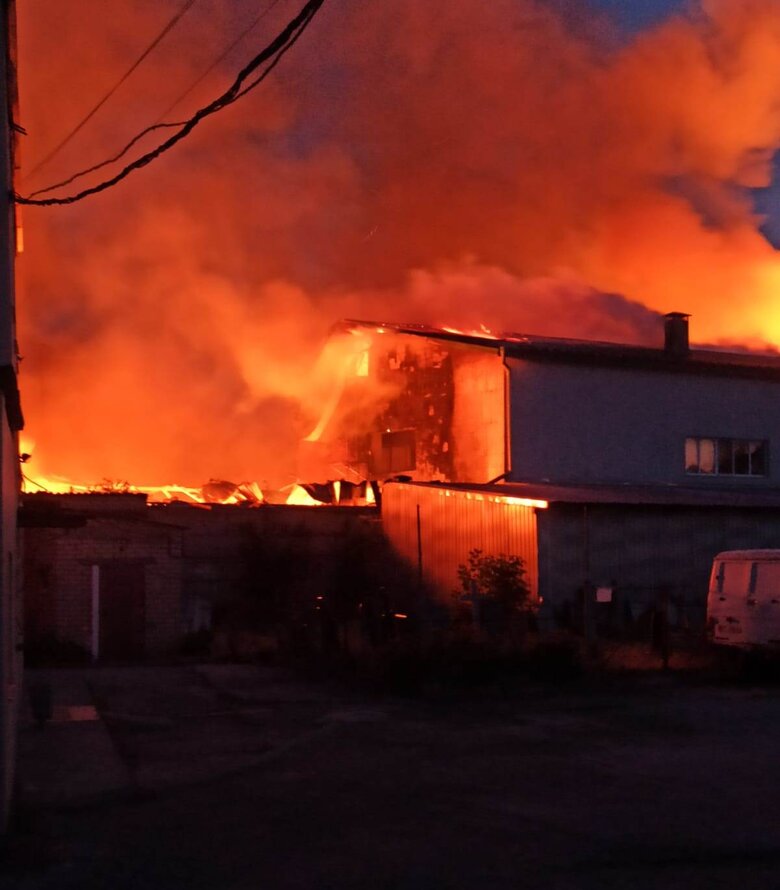 Наслідки чергової масованої атаки ворога на Херсонщину 07 Наслідки чергової масованої атаки ворога на Херсонщину 07