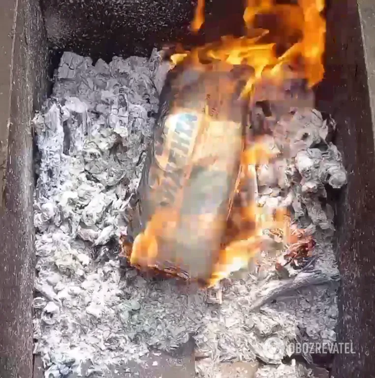 Російську пропаганду спалюють