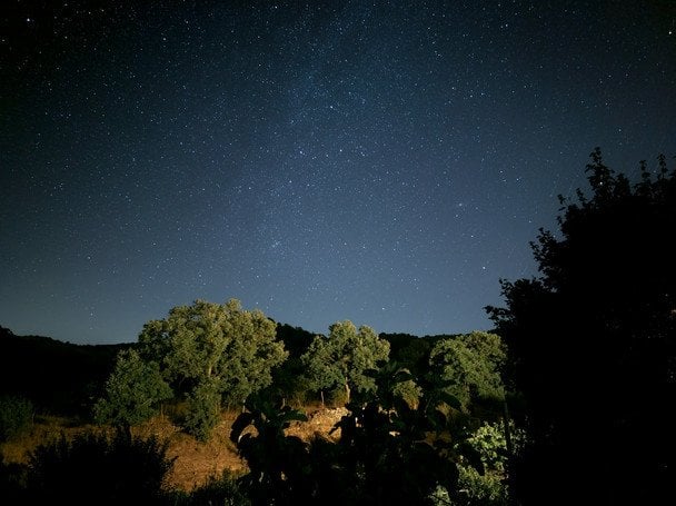 2 червня вночі зірки дуже яскраві — до спеки / © unsplash.com