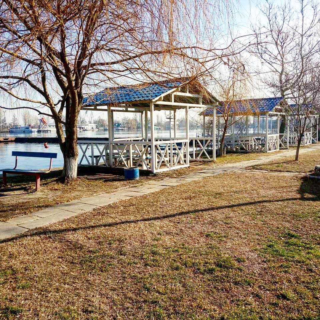 110 років третьому затону: окупанти знищили місце відпочинку та спорту херсонців (фото, відео)