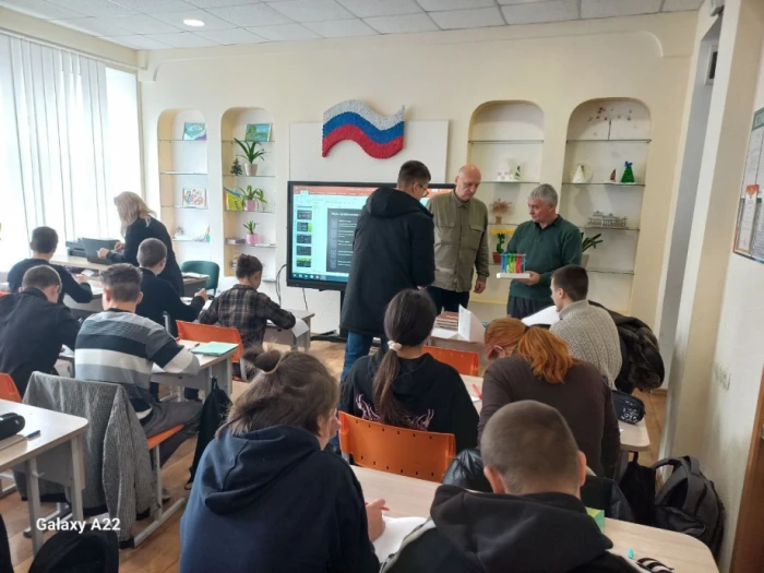 Олена та Геннадій Шелестенки у Скадовську / Фото окупаційних медіа