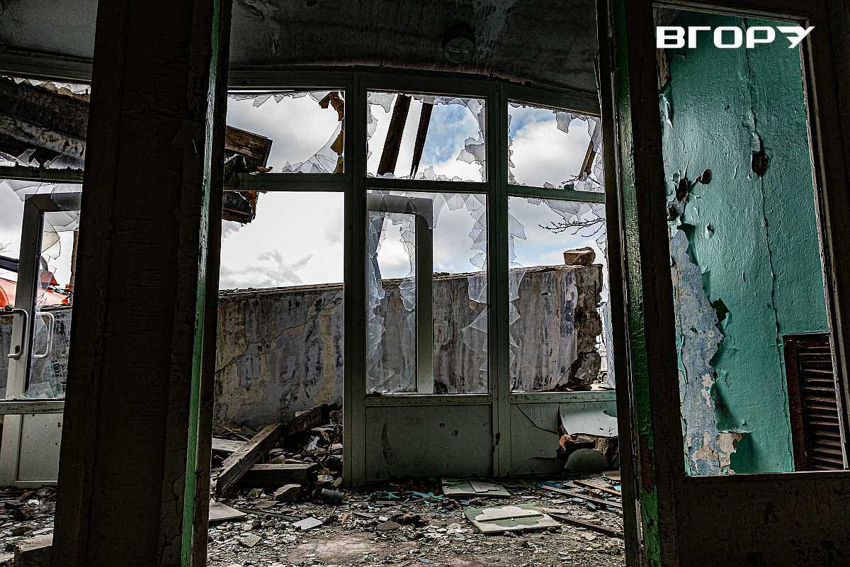 зруйнований будинок у Посад-Покровському