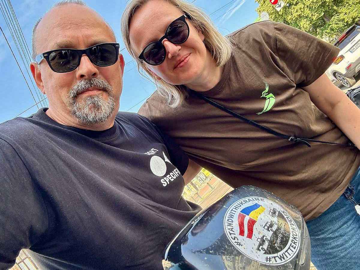 "Твіттер-конвой"