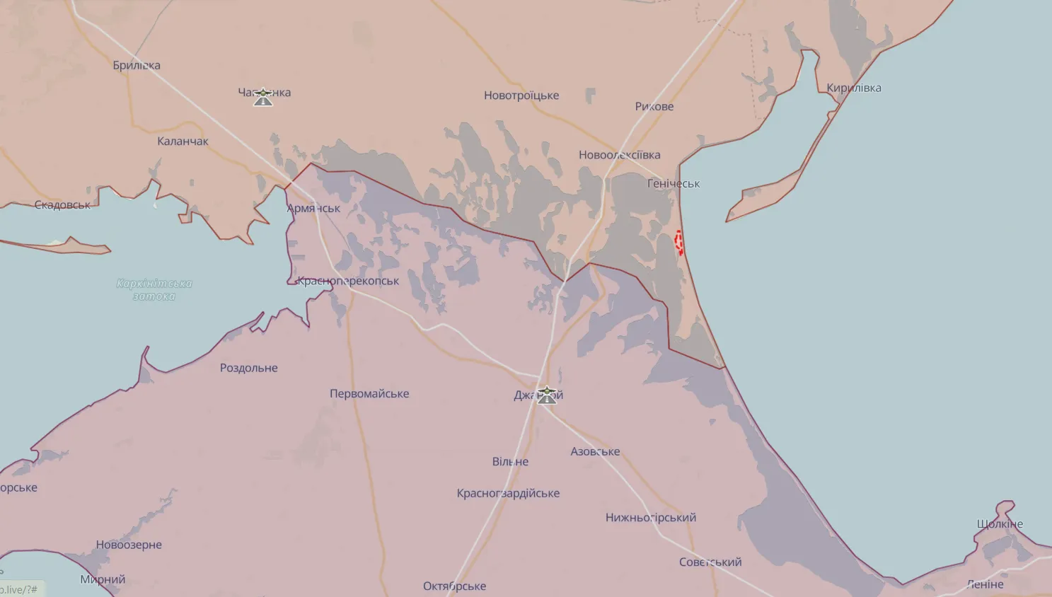 Окупанти могли перекинути на Арабатську стрілку неповнолітніх "військових": у мережі спливли докази