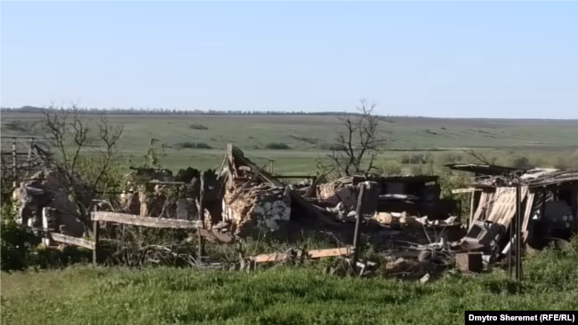 Розбите село Андріївка на Херсонщині, що стало безлюдном через війну. Квітень 2023
